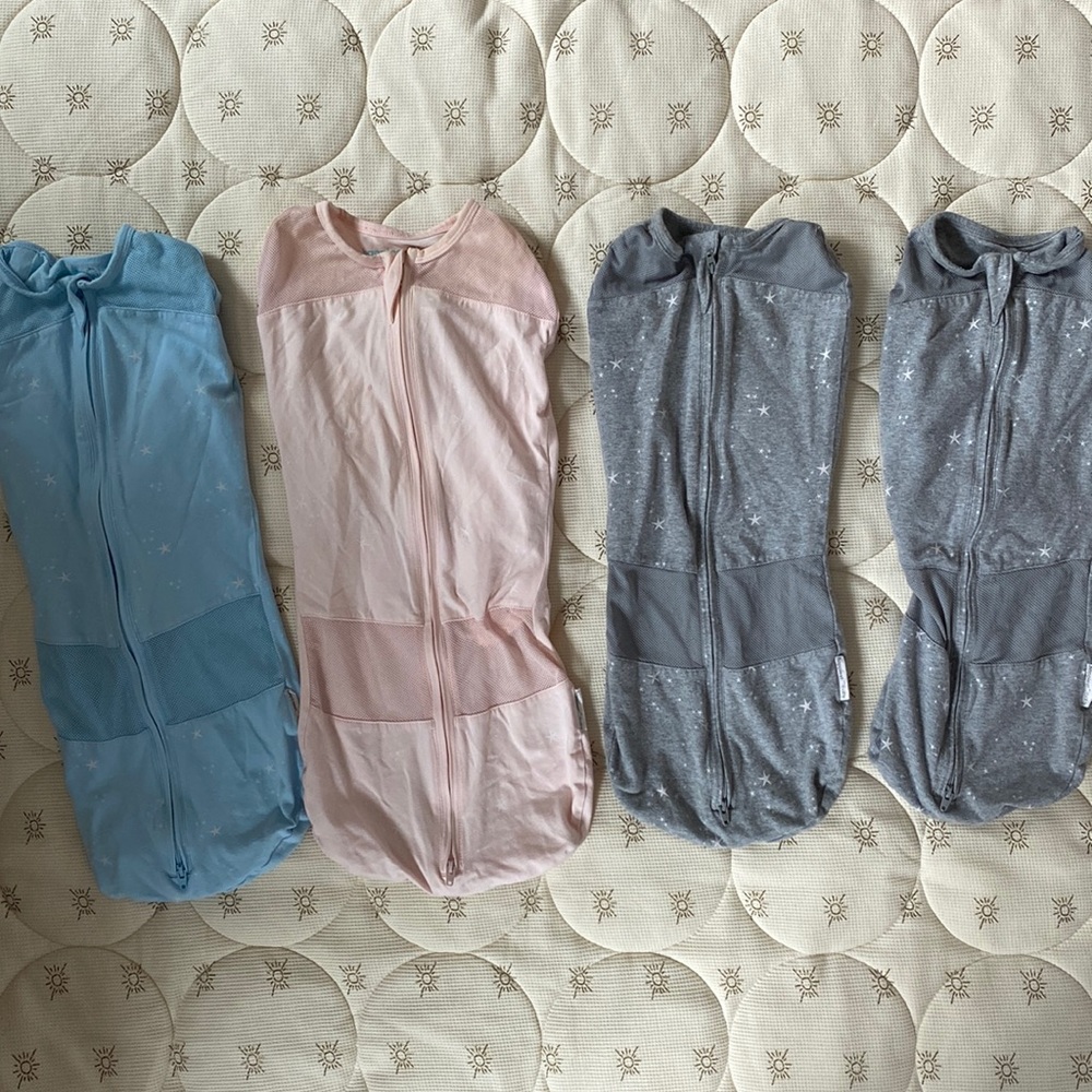 Bundle of four Happiest Baby Slea Pea (Sweet Pea) Swaddles.